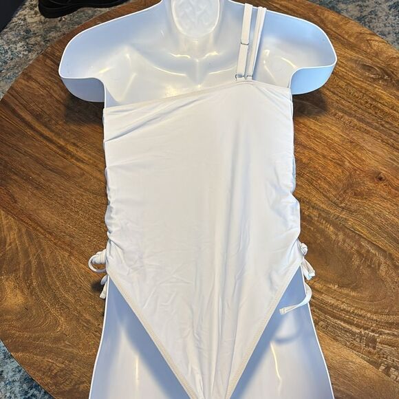WHITE ONE SHOULDER DOUBLE STRAP ONE PIECE SWIMSUIT - Picture 6 of 8